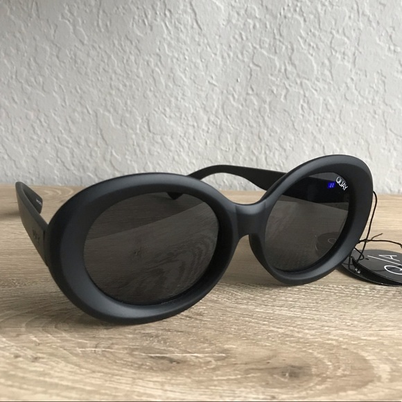 Quay Mess Around Sunglasses - Picture 5 of 8